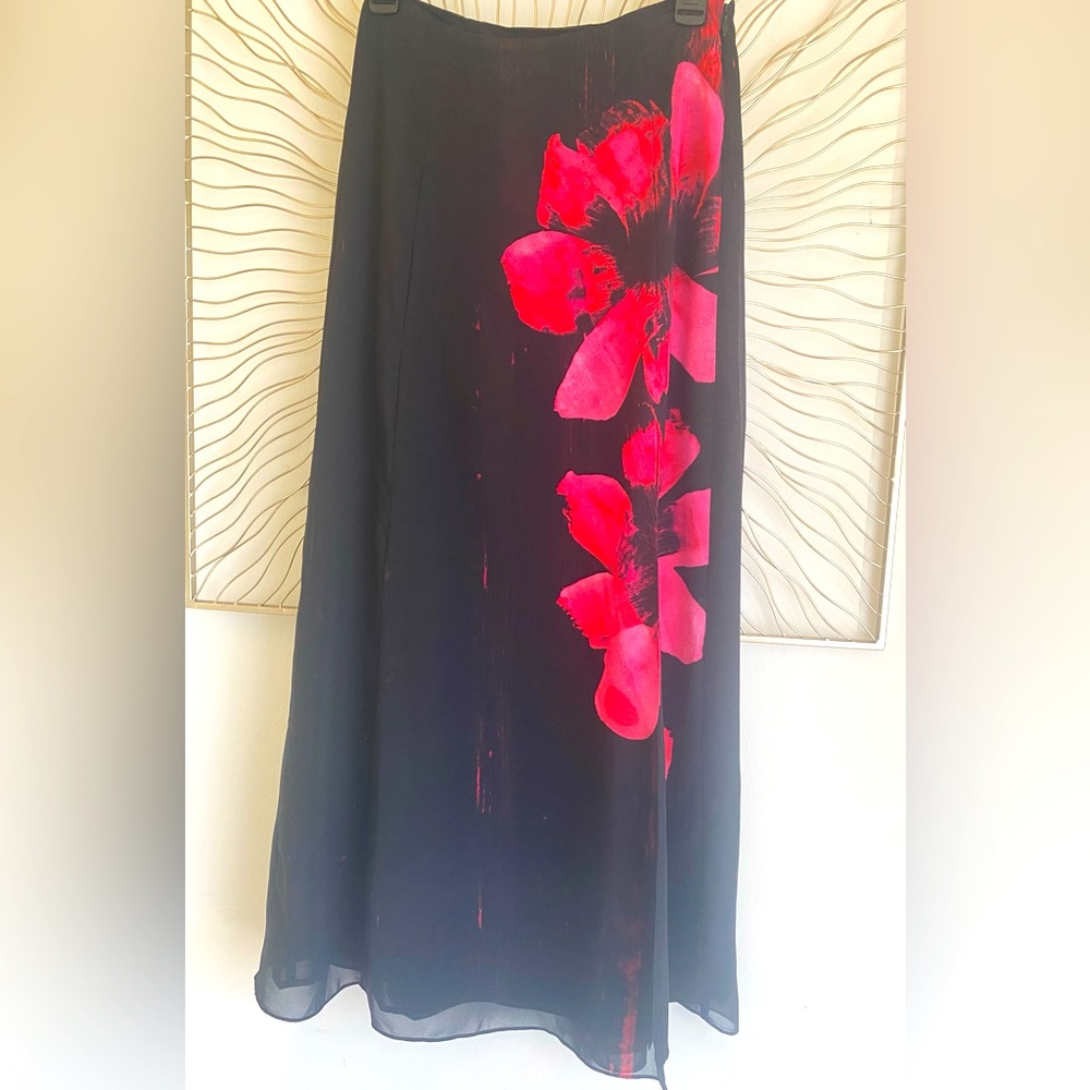 NWT Guess long skirt